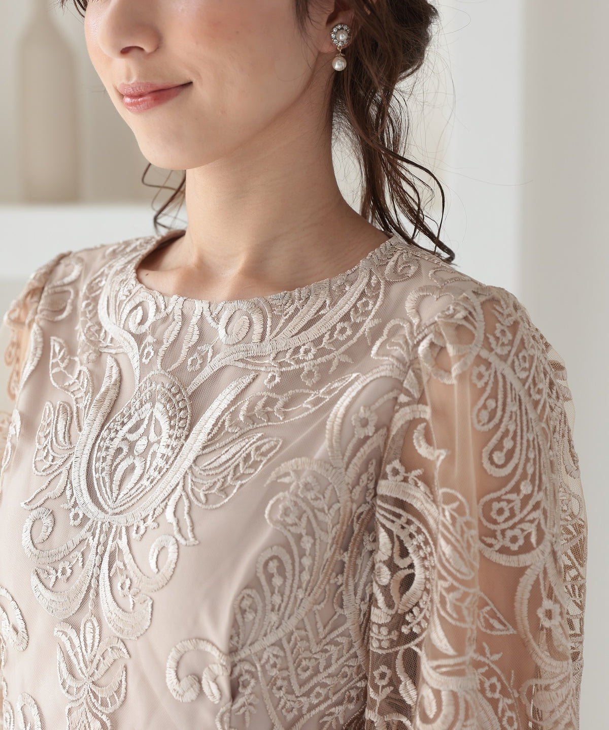 ランタンスリーブ刺繍レース  バックリボン 結婚式 パーティー タイトドレス (S,M,L,XL)50123