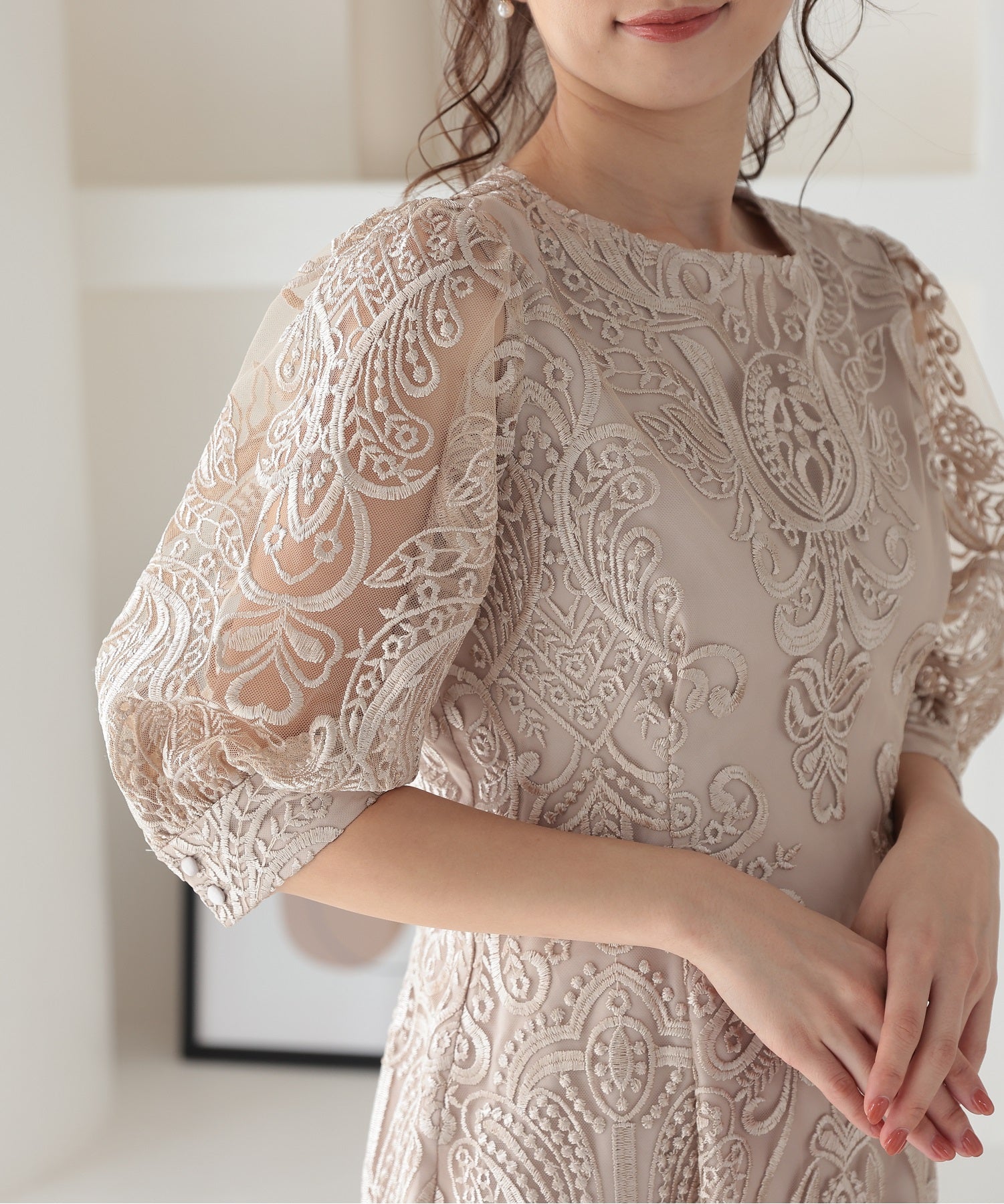 プレフェリール　ランタンスリーブ刺繍レース バック リボン ワンピース  S 刺繍レースバックリボン結婚式パーティタイトワンピースドレス | プレ