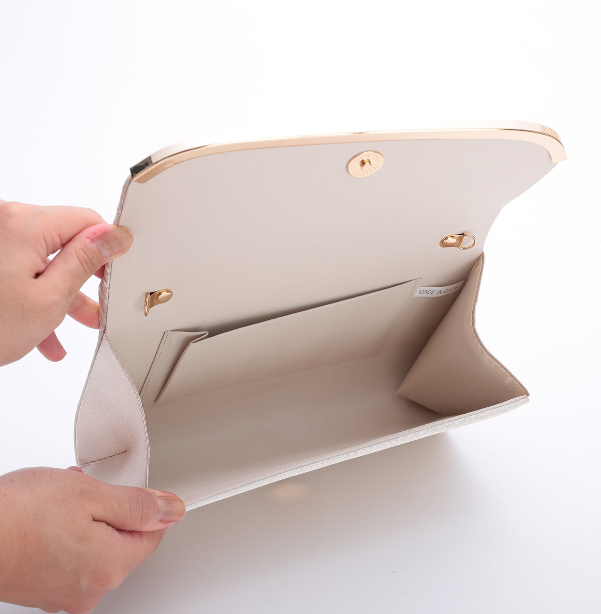 クラッチバッグ 3way U字プレート プリーツサテン 結婚式 パーティーバッグ50141